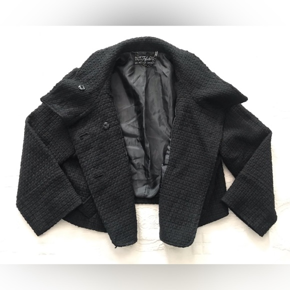 Zara Women’s Spring/Fall Jacket - Picture 4 of 13